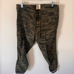 Todd Snyder Champion Camo Joggers